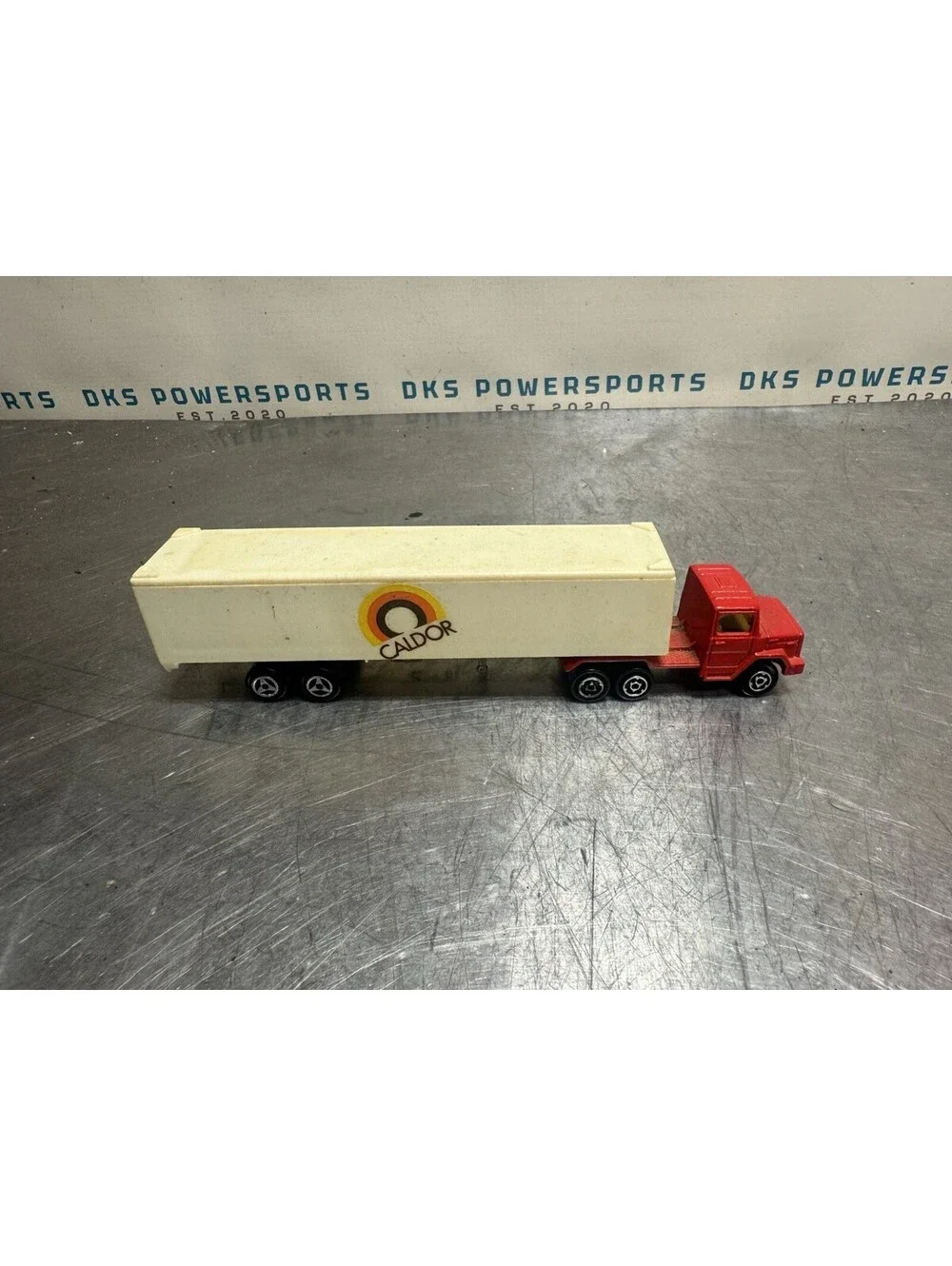 VERY RARE Majorette Bernard 1/100 Caldor Tractor/Trailor. SEE DESCRIPTION/PHOTOS